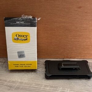 OtterBox Black Rugged Case with Clip